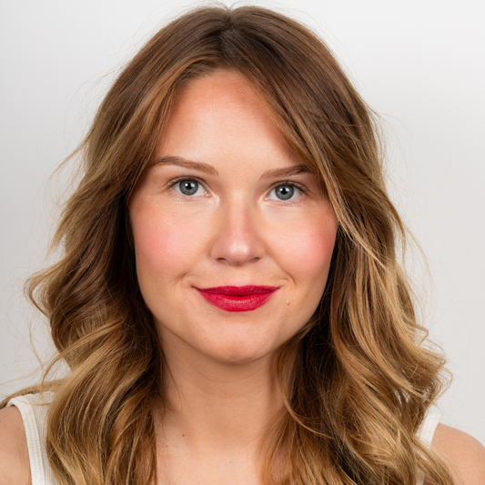 Rouge à lèvres hydratant • Rouge cerise