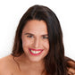 Teinte framboise du rouge à lèvres naturel et clean Pomponne sur peau mate